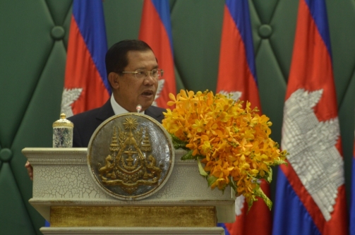 Academician HUN SEN-Prime Minister of Cambodia proudly accepts for Cambodia the title of World Best Tourist Destination